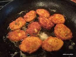 frying wadas frying wadas