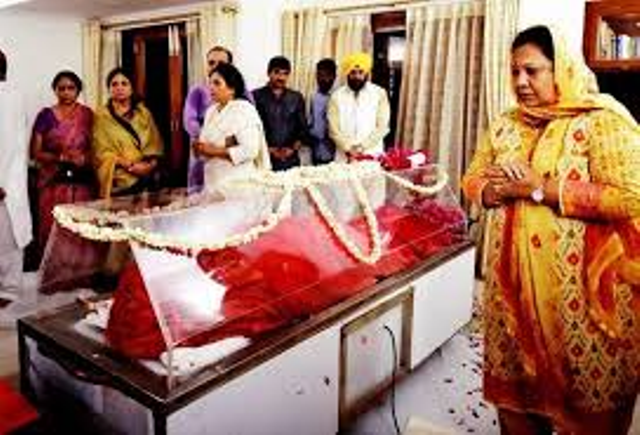 last rites of sushma swaraj last rites of sushma swaraj