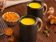 ଓମିକ୍ରନରୁ ରକ୍ଷା ପାଇଁ କ୍ଷୀରରେ ମିଶାଇ ପିଅନ୍ତୁ ଏହି ୫ଟି ଜିନିଷ...